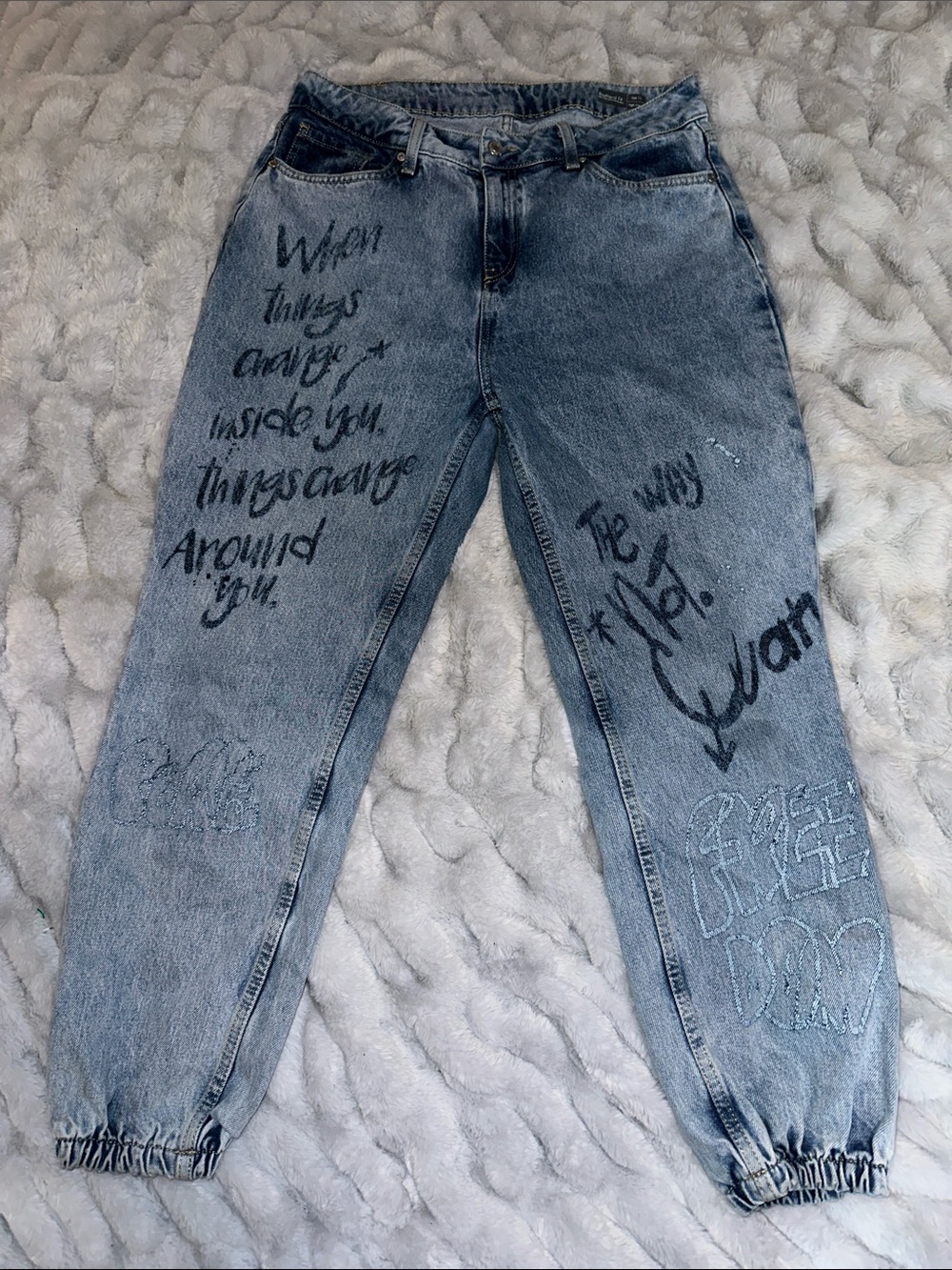 Light Blue Women's Graphic Jeggings with Script Accents